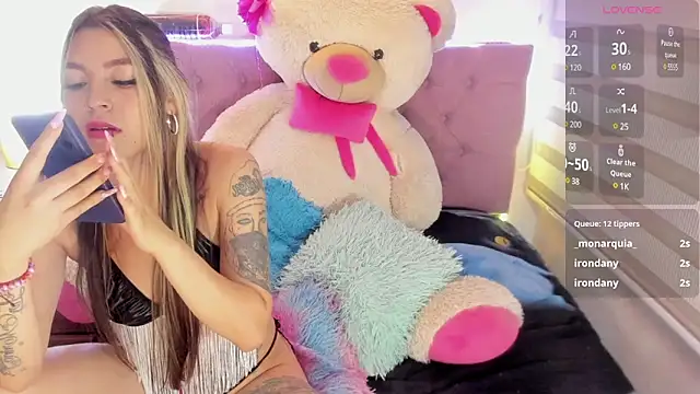  EmiRhodes online show from February 28, 2:42 am