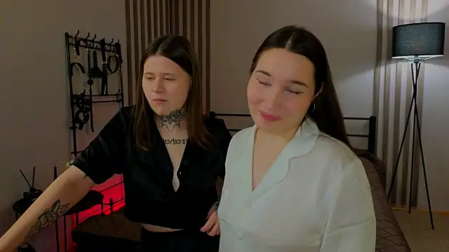 Snapshot of domDani_subMay chatting on March 16, 10:44 am domDani subMay online show from March 16, 10:44 am