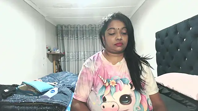 Indianmayaxoxo online show from May 17, 4:03 pm