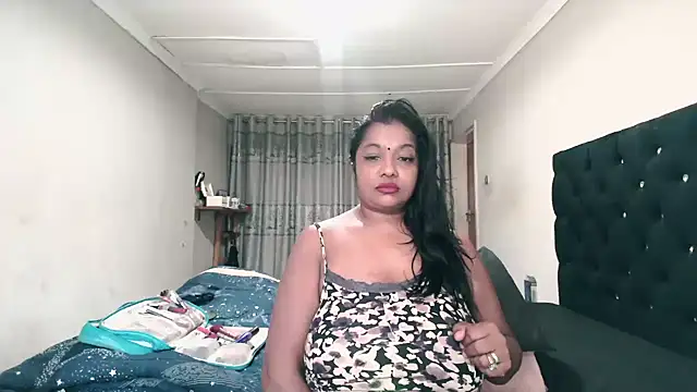 Indianmayaxoxo online show from June 17, 6:38 am