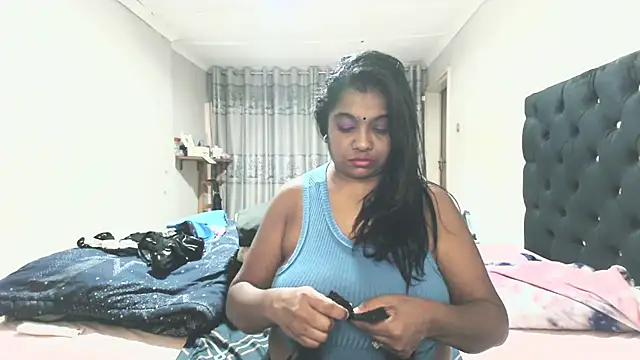 Indianmayaxoxo online show from July 10, 5:26 pm