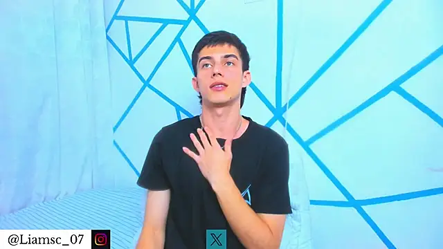 Snapshot of liam_scott77 chatting on November 12, 9:14 pm liam scott77 online show from November 12, 9:14 pm