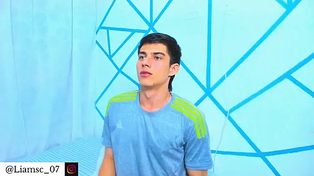 Snapshot of liam_scott77 chatting on November 20, 9:14 pm liam scott77 online show from November 20, 9:14 pm