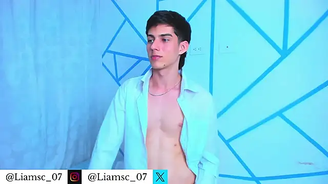 Snapshot of liam_scott77 chatting on February 28, 11:39 pm liam scott77 online show from February 28, 11:39 pm