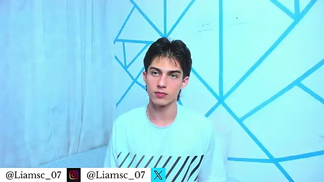 liam scott77 online show from June 9, 8:42 pm