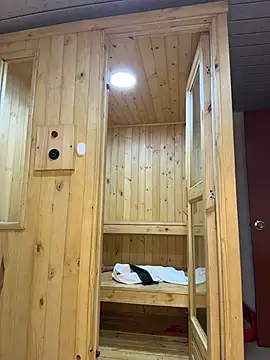 Barbielatinas online show from December 16, 4:28 am