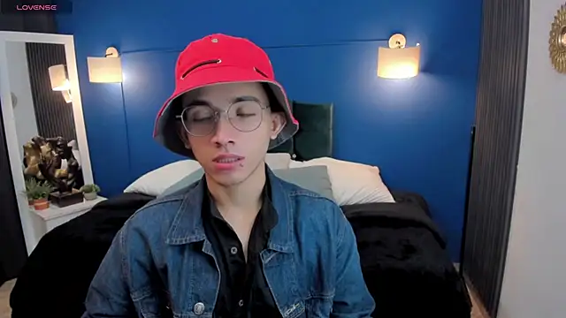 Snapshot of Micaela_Rangel chatting on March 9, 3:22 am Micaela Rangel online show from March 9, 3:22 am