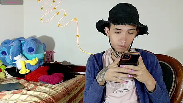 Micaela Rangel online show from May 22, 4:30 am
