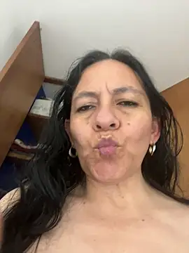 Freya Artemisa online show from February 27, 5:45 am