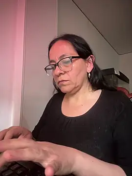 Freya Artemisa online show from February 18, 7:10 pm