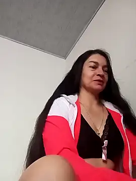 renata hot1 online show from December 27, 1:18 pm