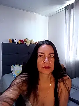 Snapshot of renata_hot1 chatting on March 30, 6:53 pm renata hot1 online show from March 30, 6:53 pm