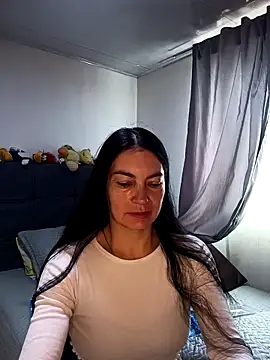 Snapshot of renata_hot1 chatting on April 17, 1:14 pm renata hot1 online show from April 17, 1:14 pm