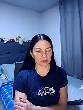 Snapshot of renata_hot1 chatting on April 21, 10:56 pm renata hot1 online show from April 21, 10:56 pm