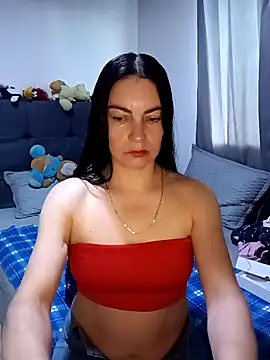 Snapshot of renata_hot1 chatting on May 8, 7:30 pm renata hot1 online show from May 8, 7:30 pm