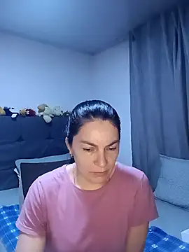Snapshot of renata_hot1 chatting on May 11, 11:02 pm renata hot1 online show from May 11, 11:02 pm