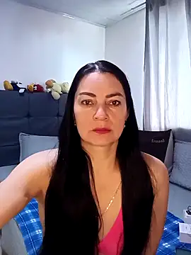 Snapshot of renata_hot1 chatting on May 12, 7:22 pm renata hot1 online show from May 12, 7:22 pm