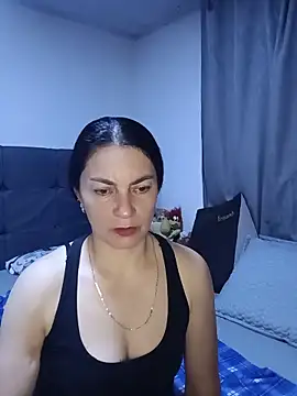 Snapshot of renata_hot1 chatting on June 14, 12:52 am renata hot1 online show from June 14, 12:52 am