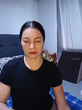 Snapshot of renata_hot1 chatting on July 2, 10:27 pm renata hot1 online show from July 2, 10:27 pm