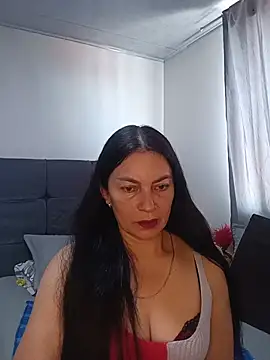 Snapshot of renata_hot1 chatting on July 3, 6:58 pm renata hot1 online show from July 3, 6:58 pm