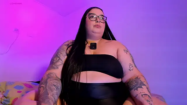 Apriilpeach  online show from November 10, 11:26 pm