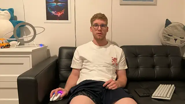 BlueEyedTallGuy94 online show from December 17, 4:56 am