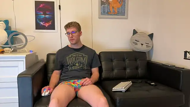 BlueEyedTallGuy94 online show from December 22, 6:17 am