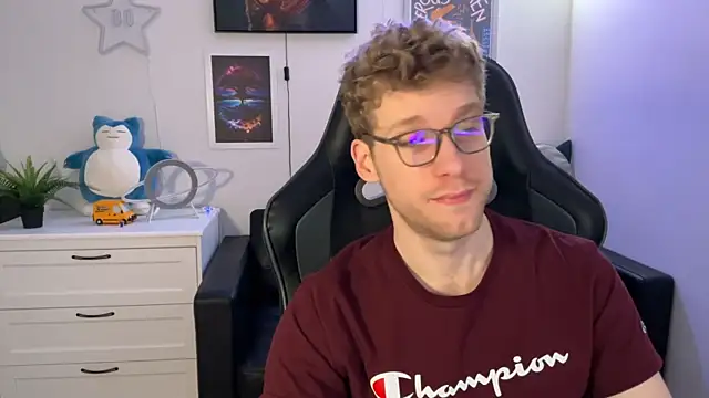 BlueEyedTallGuy94 online show from January 14, 1:58 am