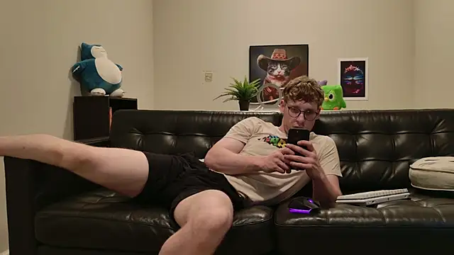 BlueEyedTallGuy94 online show from September 19, 1:51 am