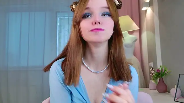 b4by LoL1 online show from October 11, 6:56 am