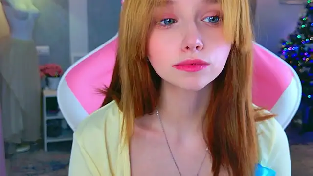 b4by LoL1 online show from December 21, 12:45 pm