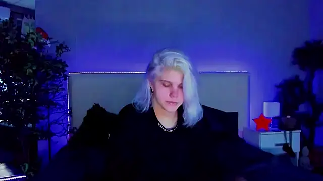 JoannLowe online show from January 6, 8:28 pm