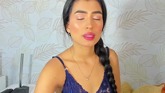 Snapshot of TianaReedd chatting on December 16, 12:16 pm TianaReedd online show from December 16, 12:16 pm
