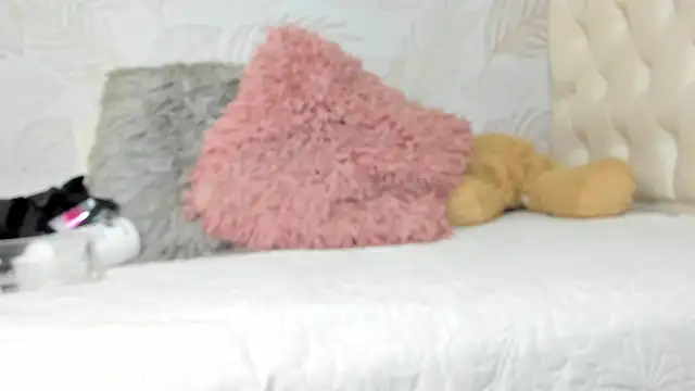 Snapshot of TianaReedd chatting on January 22, 12:27 pm TianaReedd online show from January 22, 12:27 pm