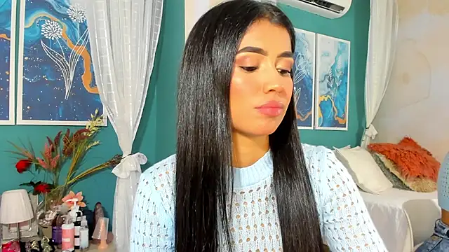 Snapshot of TianaReedd chatting on March 8, 1:25 pm TianaReedd online show from March 8, 1:25 pm