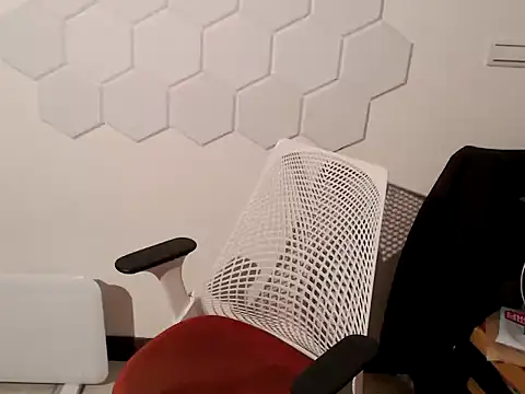 TheDarkPrix online show from October 11, 2:04 pm