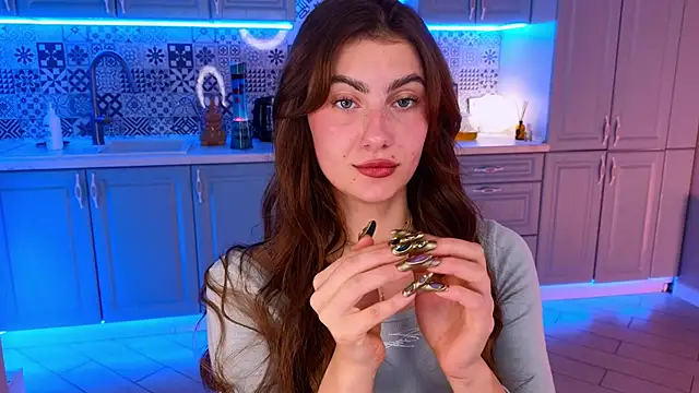 Snapshot of tomorrows_day chatting on September 23, 9:18 pm tomorrows day online show from September 23, 9:18 pm