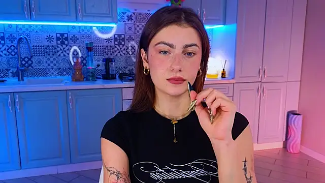 Snapshot of tomorrows_day chatting on September 25, 9:18 pm tomorrows day online show from September 25, 9:18 pm