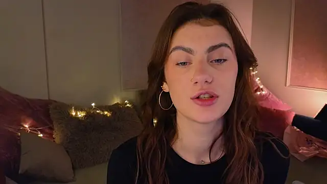 Snapshot of tomorrows_day chatting on November 25, 9:15 pm tomorrows day online show from November 25, 9:15 pm