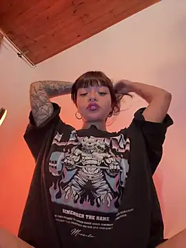 Ashley Chriss online show from December 28, 6:39 am