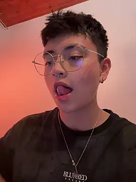 Ashley Chriss online show from December 30, 7:37 am