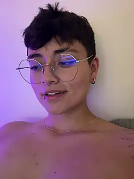 Ashley Chriss online show from February 22, 6:17 am