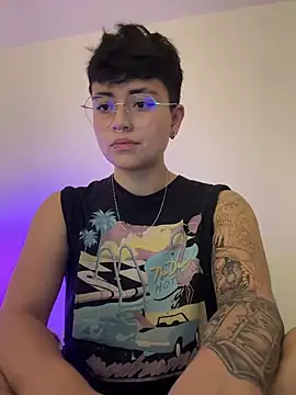 Ashley Chriss online show from February 23, 8:22 pm