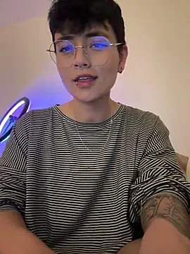 Ashley Chriss online show from March 13, 2:05 am