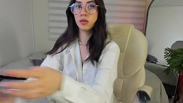 Catyloves online show from December 20, 10:28 pm