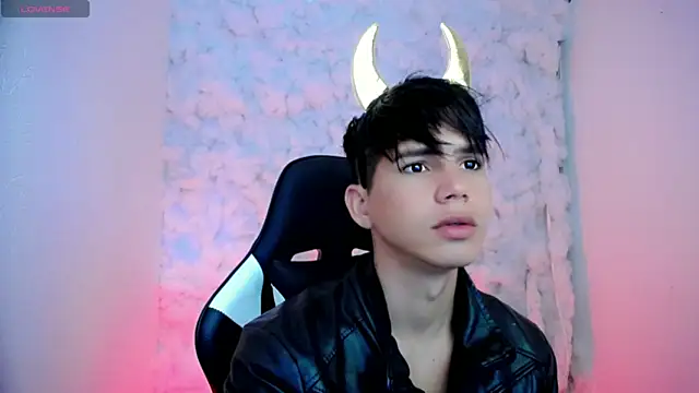 Tayson Rivers online show from October 19, 4:29 pm