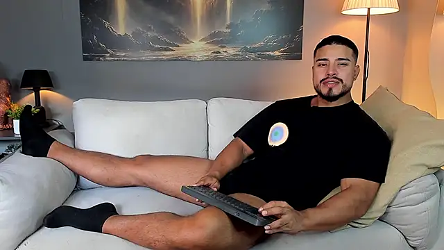 ApoloMakris online show from June 10, 8:08 pm