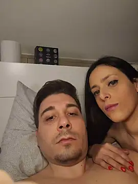 Snapshot of dansarah chatting on March 10, 8:08 am dansarah online show from March 10, 8:08 am