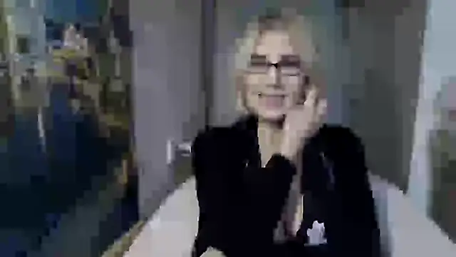 sweet raspberry online show from January 27, 2:13 pm