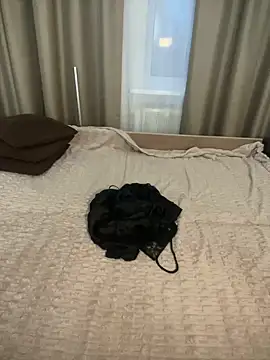 Evelinia online show from December 24, 1:39 pm
